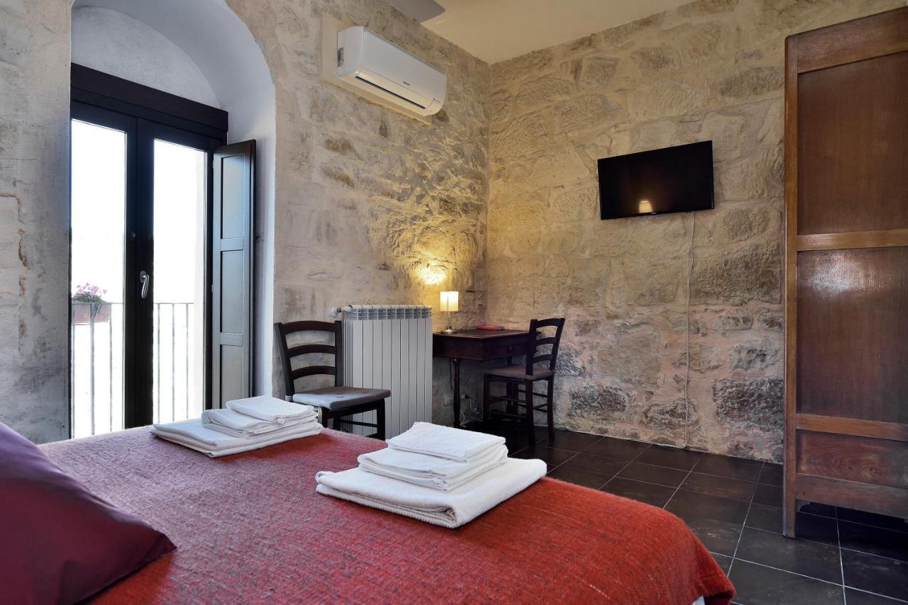 Le Luci Su Ibla - Ospitalita Con Vista Bed & Breakfast Ragusa Exterior photo